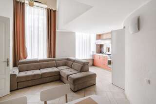 Апартаменты Deribasivska Apartment With Spa Bath Одесса Апартаменты-1