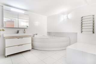Апартаменты Deribasivska Apartment With Spa Bath Одесса Апартаменты-46