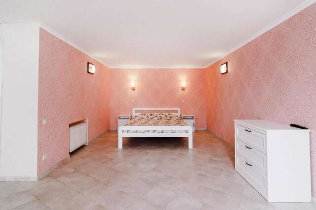 Апартаменты Deribasivska Apartment With Spa Bath Одесса-42